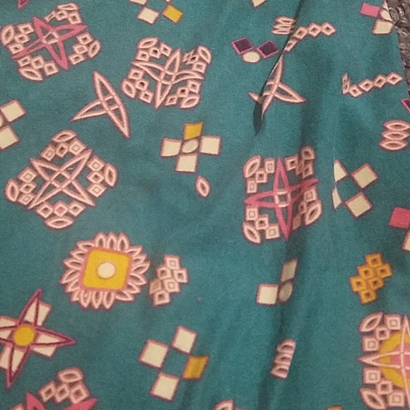 Bundle of Lularoe patterned leggings - Picture 2 of 4